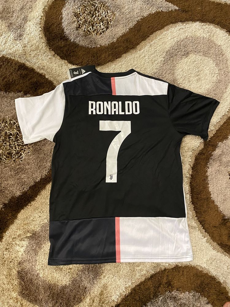 tricou+shorts Ronaldo Juventus 18/19 M si L