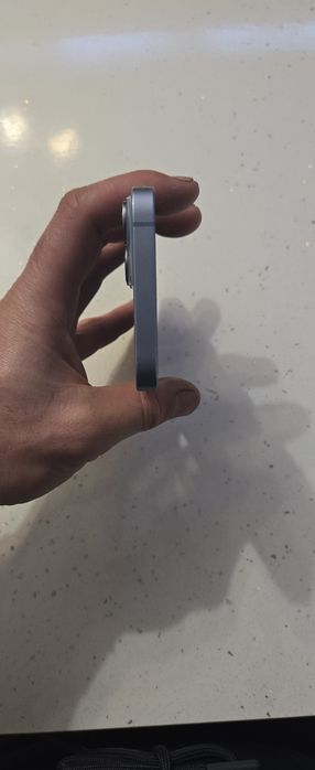 IPhone 14 син в добро състояние