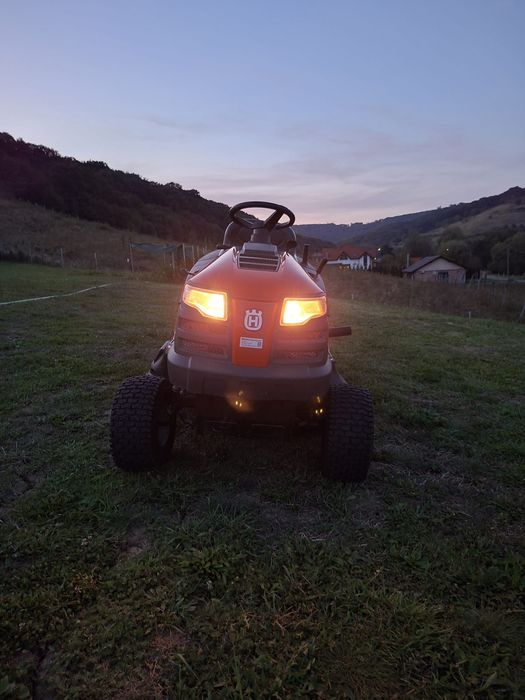 Tractor tuns iarba Husqvarna TC 38 – 2018/Briggs & Stratton/Germania