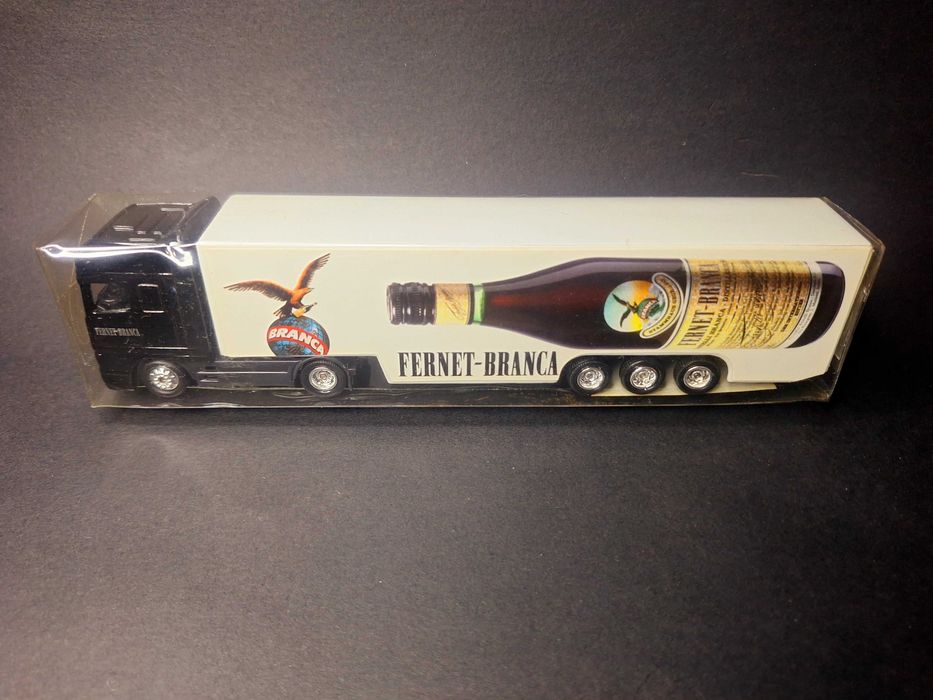 Колекционерски модели DAF и Iveco 1:87