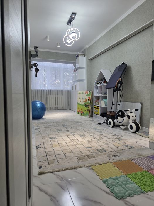 Продаю кв в центре на Ц1 возле ген прокур, 6го роддома и 6ти Посольств