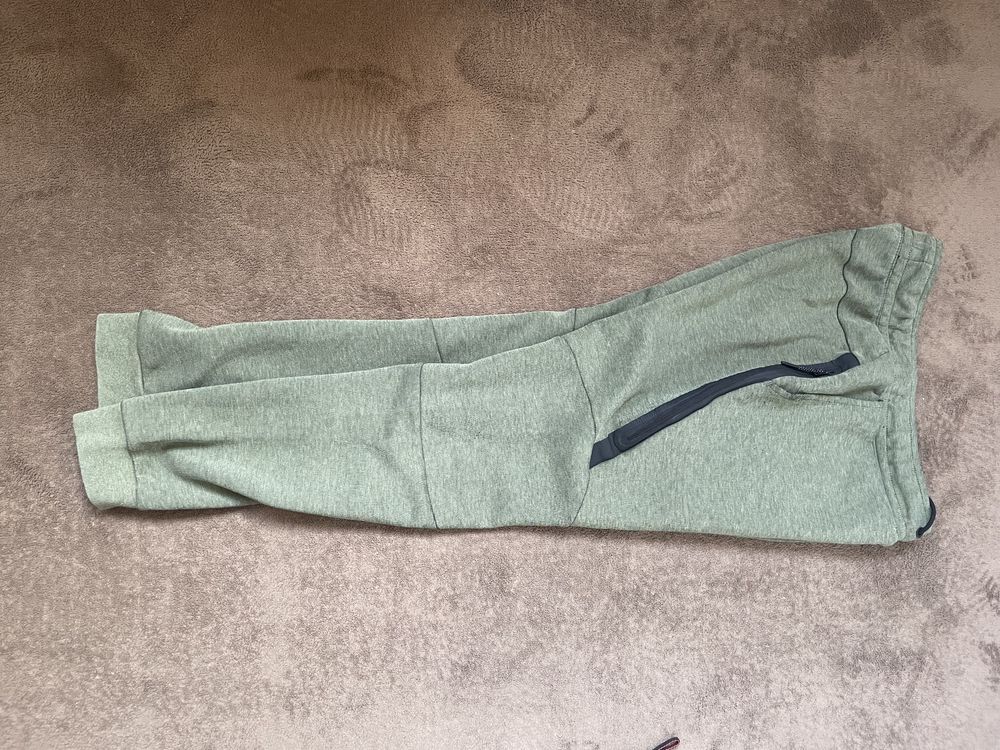 Оригинален Nike Tech Fleece Jogger р-р S