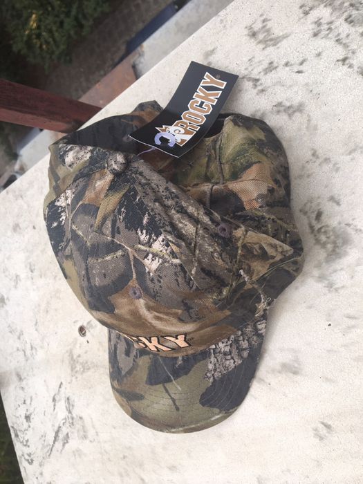 Шапки с козирка - камуфлирани - Browning и Rocky, нови - 10 лева брой