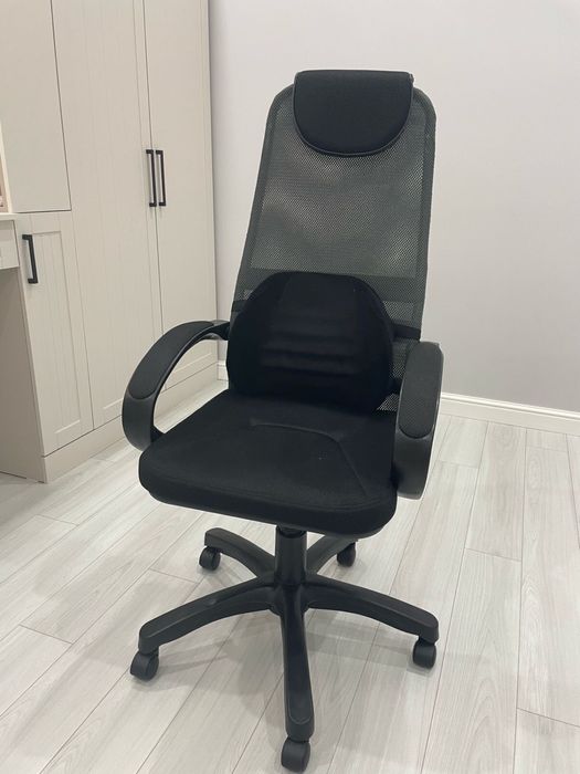 Компьютерное кресло