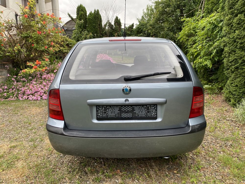 Skoda octavia 1,9 tdi.     2004