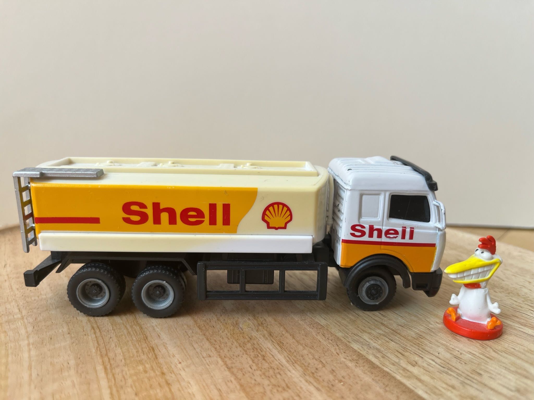 Цистерна Mercedes SHELL Cararama