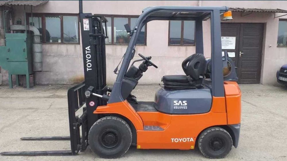 Stivuitor - Inchiriere /  vanzare