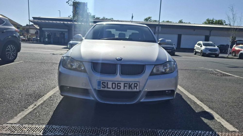 Cutie viteze, kit ambreaj, volanta BMW E90 320d 2006 - Set dezmembrari