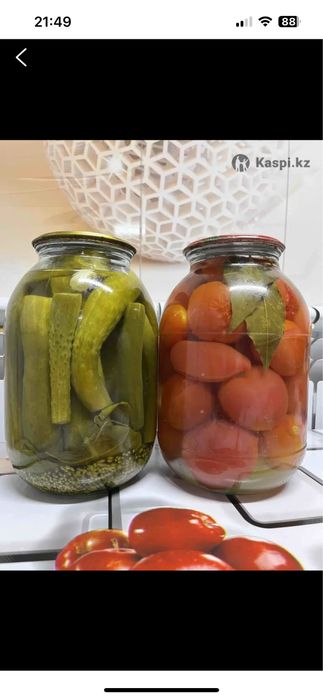 Соленые помидоры и огурцы