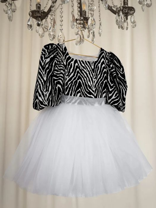 Платье нарядное новое