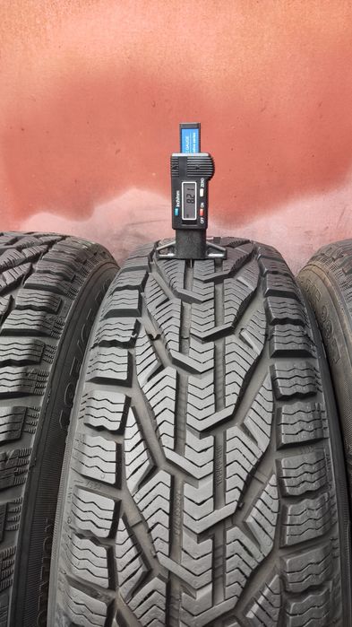 4бр. зимни гуми 185/65/15 Riken Snow Winter 
dot2222
8.2mm
Перфектно с