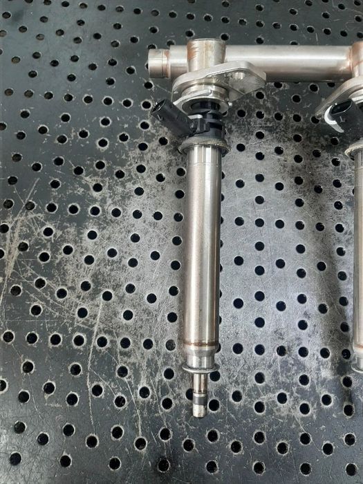 injecctor 1.6 t b  270910 mercedes  cla  a-class w176  b-class w246  0261500397  a2560700187