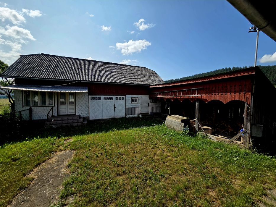 Casa de locuit plus anexe si gradina,acte la zi