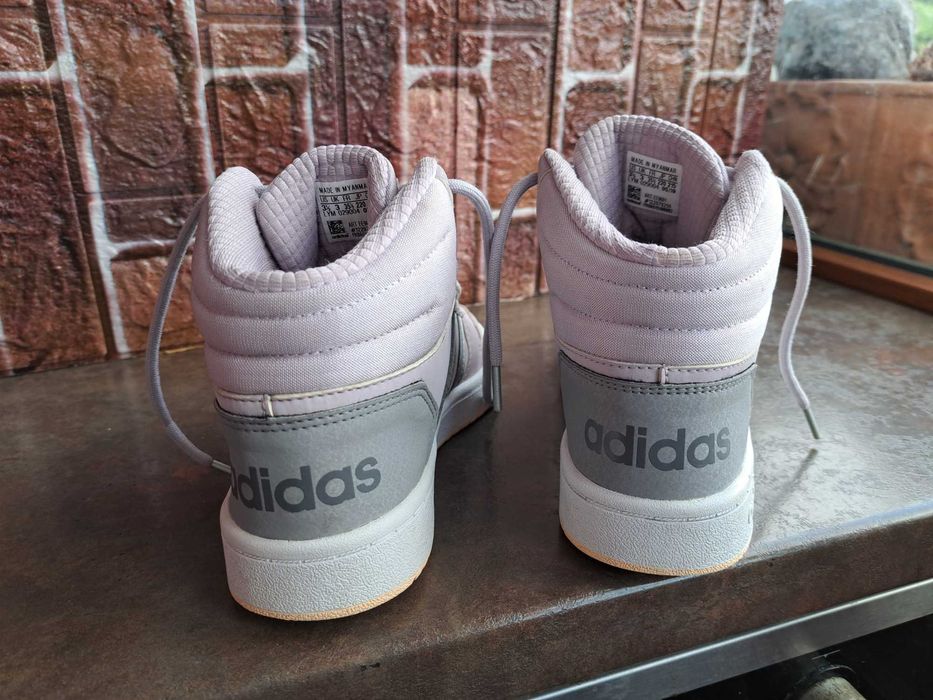 детски маратонки за момиче,кецове,спортни обувки,Adidas,номер35,адидас