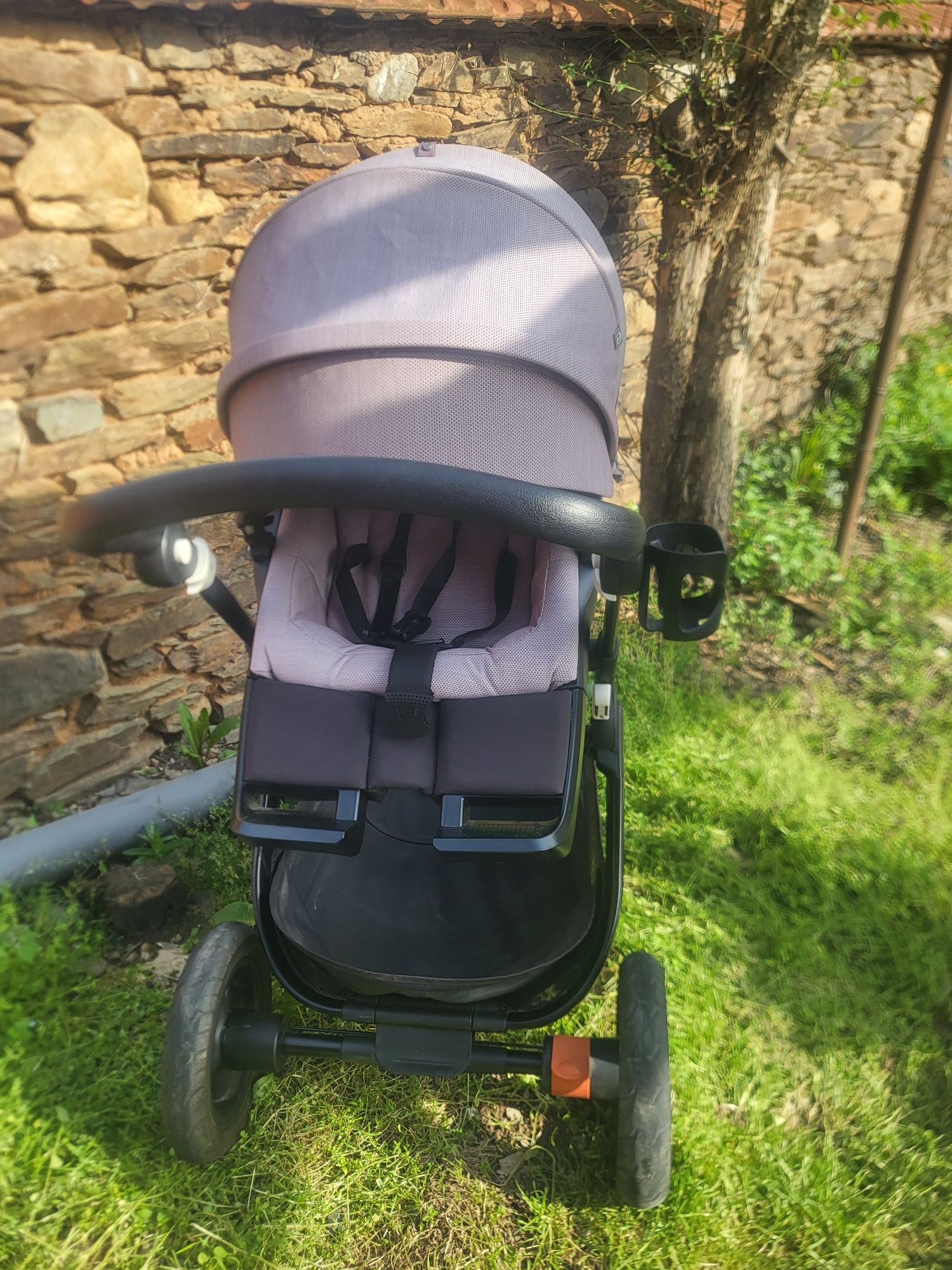 Бебешка количка Stokke trailz + ПОДАРЪК КОШАРА ЗА СПАНЕ