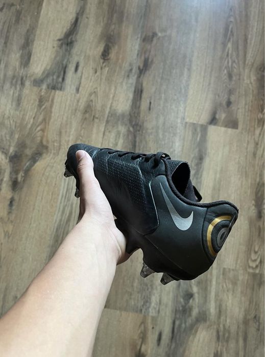 НОВИ! футболни бутонки Nike Tiempo Legend Elite FG 42 Номер