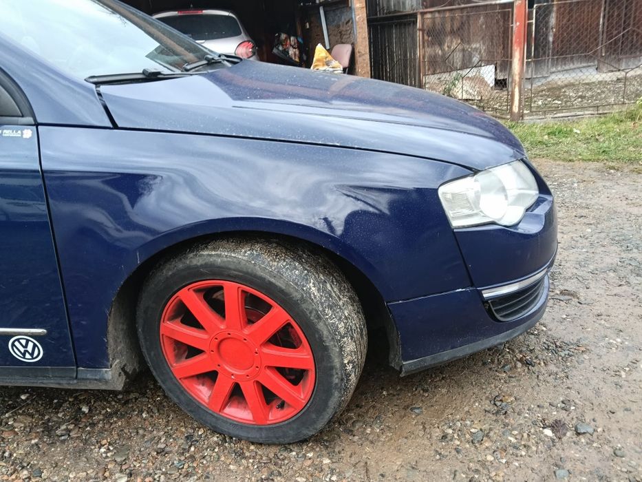 Vând Volkswagen Passat B6