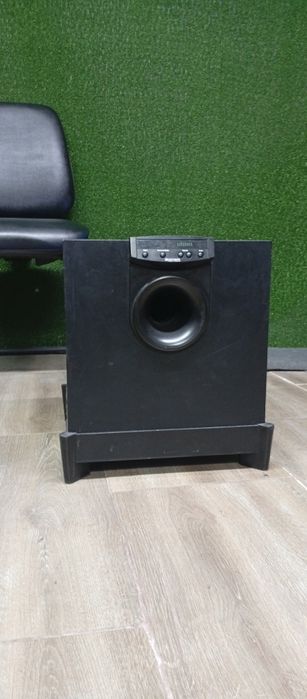 Активен субуфер JBL SUB-300