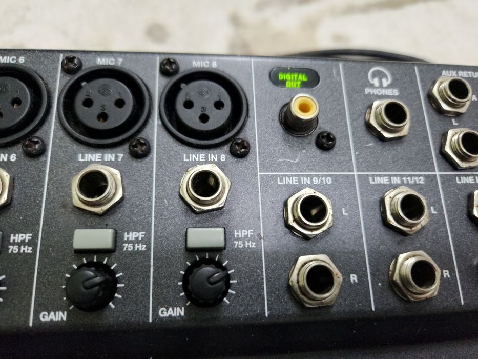 Mixer audio Alesis MultiMix 16