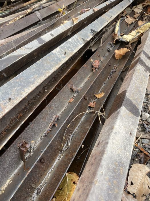 Продам угольники 4/4