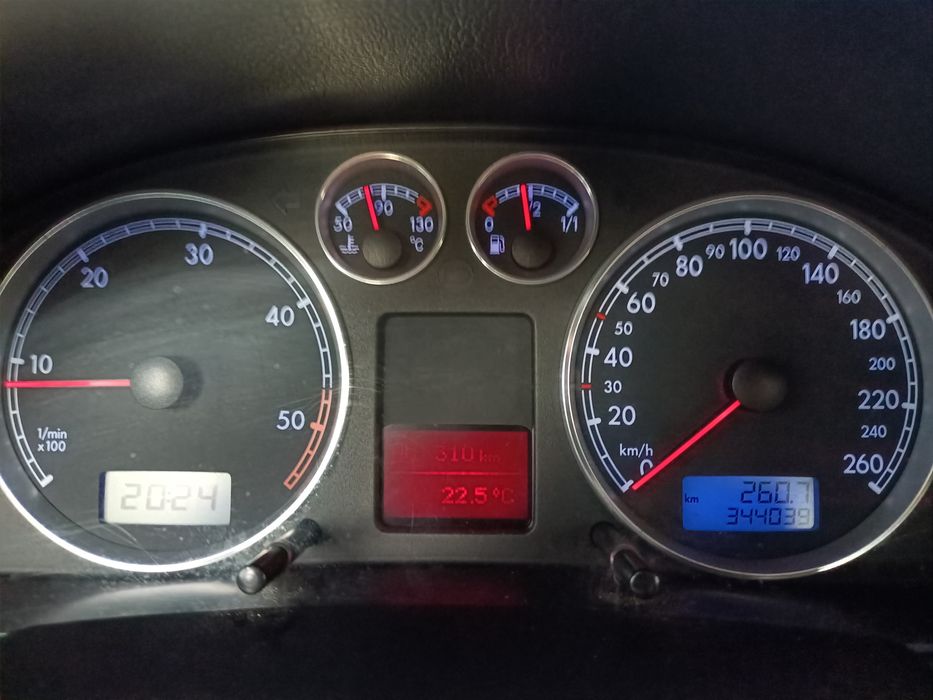 VW Passat B5.5 Break 1.9 TDI  Piese noi + cauciucuri iarnă  Negociabil