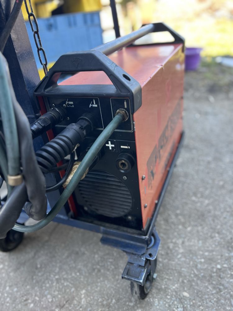 Aparat sudura KEMPPI MASTER 3500–TIG, argon, carucior