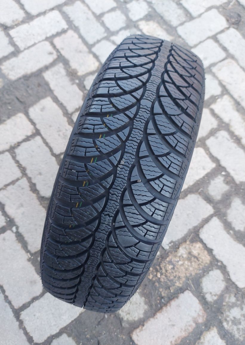 O bucată 185/65 R15 M+S iarnă - una Michelin Fulda Dunlop