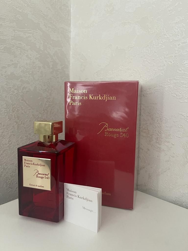 Продаю парфюм Baccarat Rouge 540,200мл