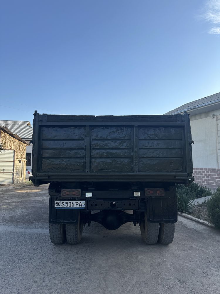 ZiL yili-1990