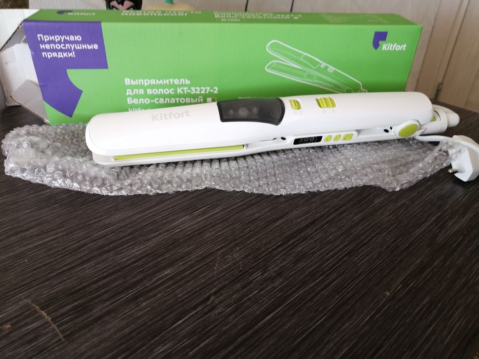 Продам выпрямитель для волос