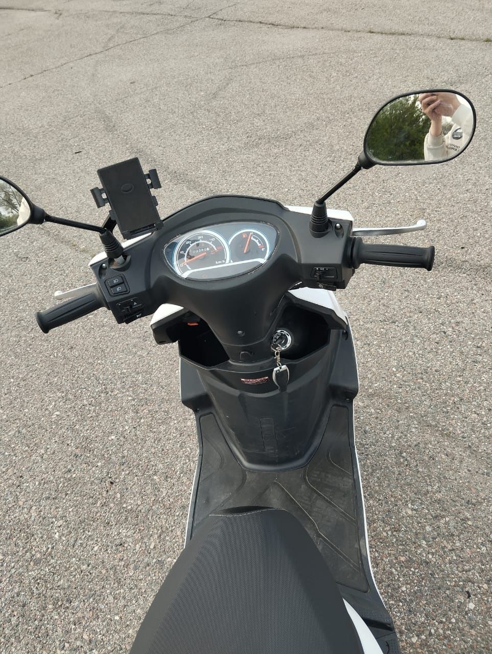 Новый скутер м8 Макс