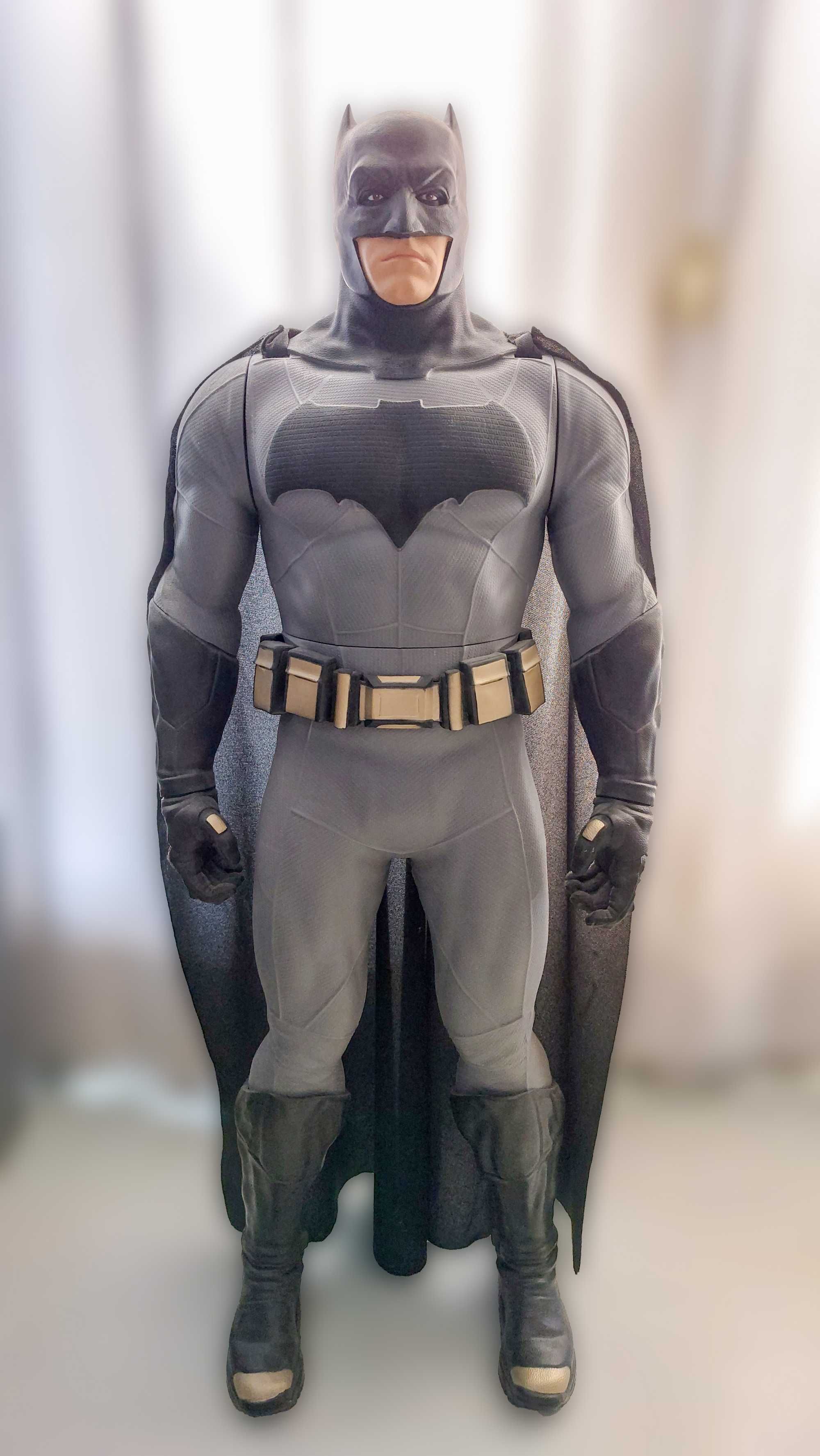 Batman и Hellraiser Статуетки