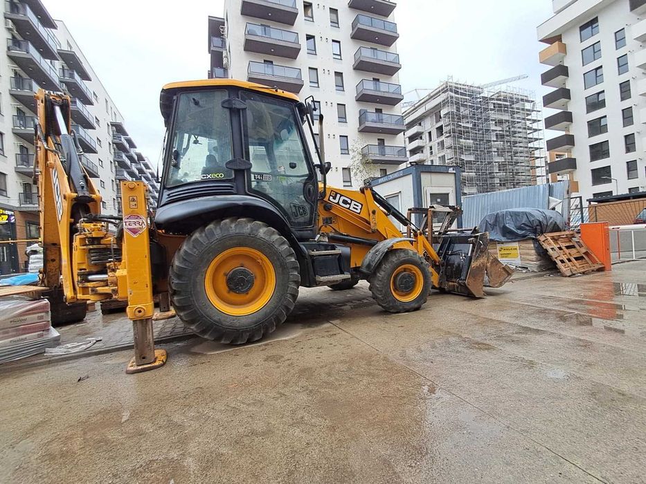Buldoexcavator JCB 3CX