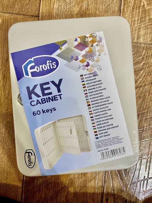 Продам ключница на 60 ключей