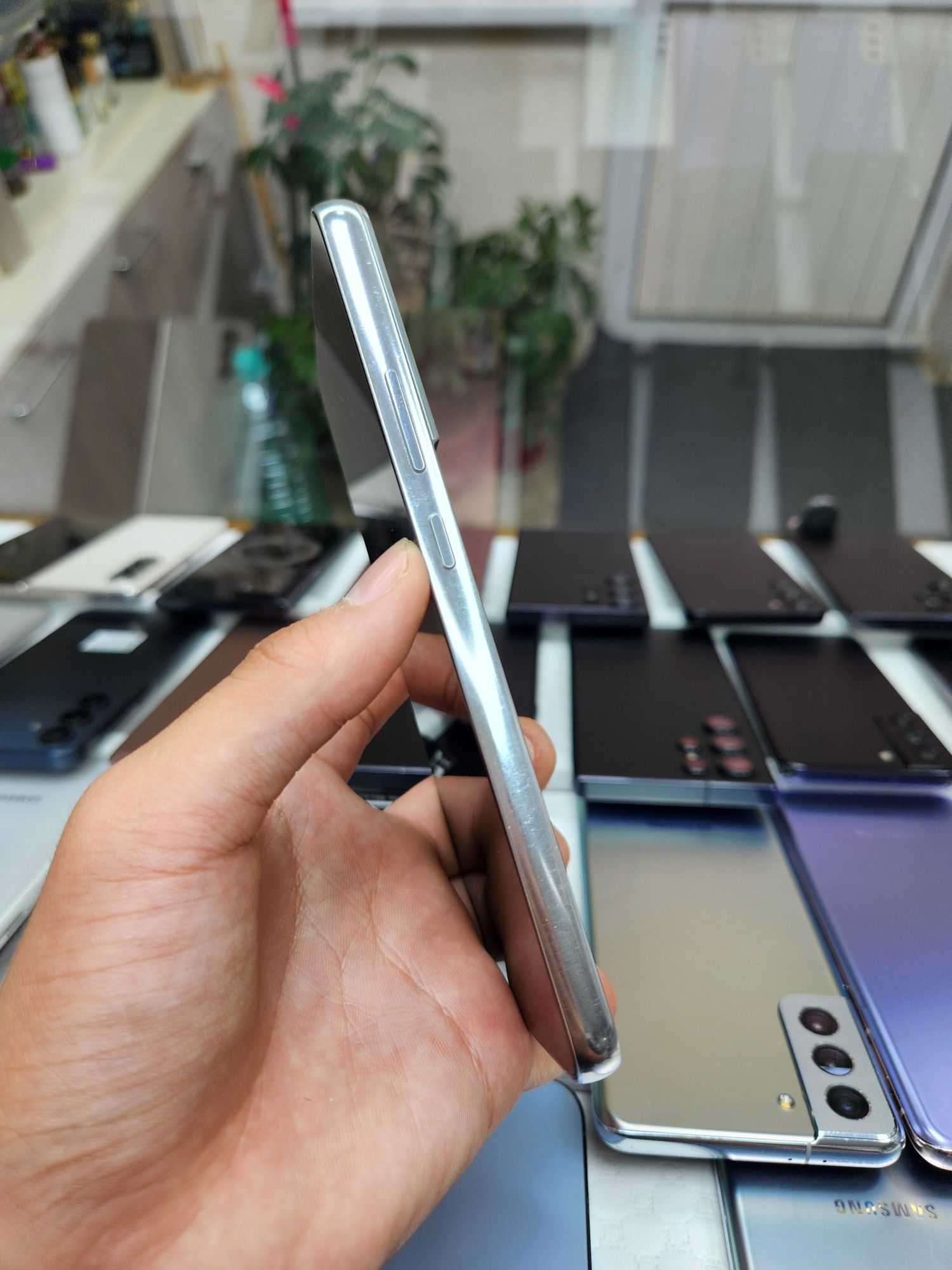Samsung  S22+ 5G