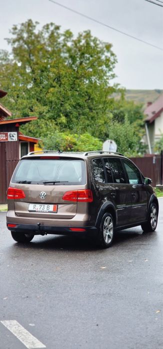 Volkswagen Touran Cross ..2.0TDI-140CP ..An fabricație:2012 ..Euro 5