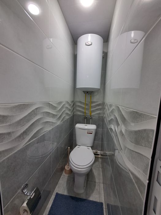 2 xona 3 xona qilingan kvartira sotiladi marxaboda