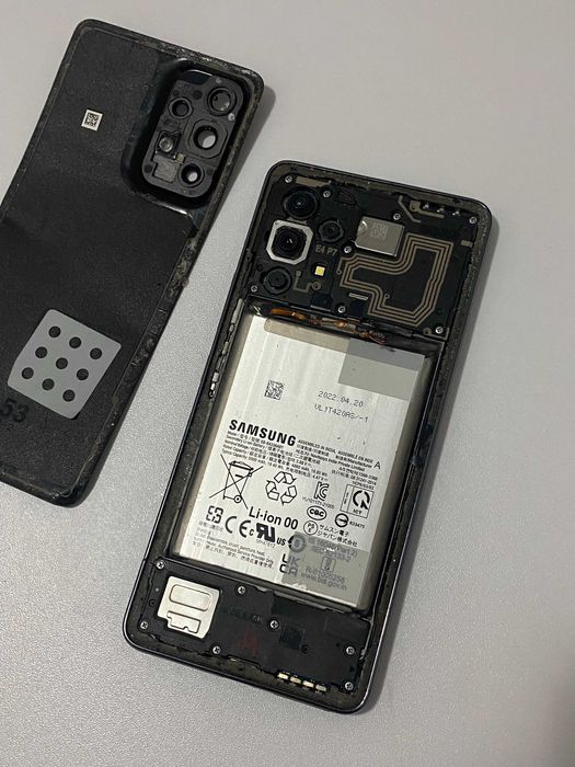 Samsung Galaxy A52 5G piese /placa defecta !