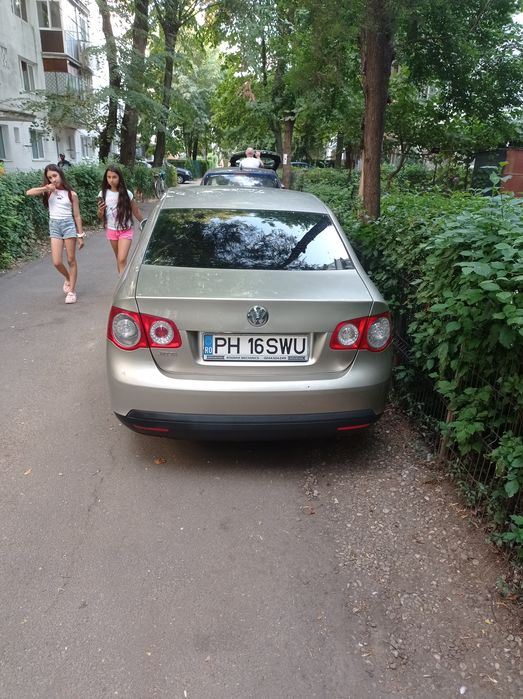 Vând Volkswagen Jeta