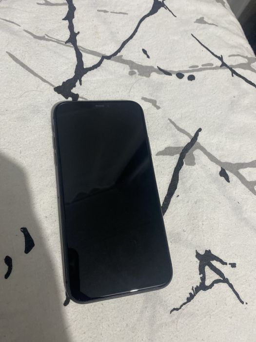 Iphone 11 в хором состоянии