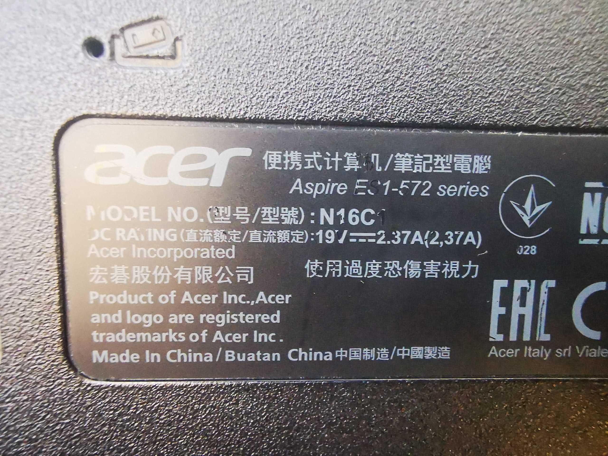 Acer Aspire ES1-572, i5 / 2,4 Ghz, 15,6”, DVD±RW, OK, fara probleme
