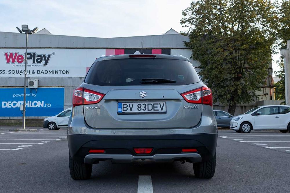 Suzuki SX4 1.6 118 CP Automată 4x4 – Trapa, Navigație, CarPlay
