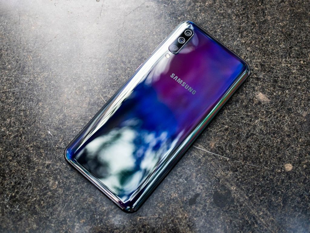 Продам Samsung A50 в отличном состоянии!