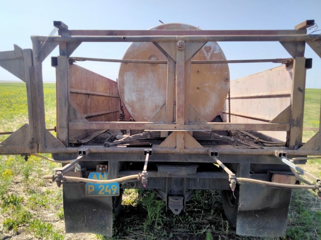 Продам прицепной опрыскиватель