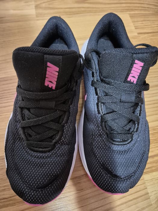 Pantofi fitness Dama NIKE Legend Essential 3