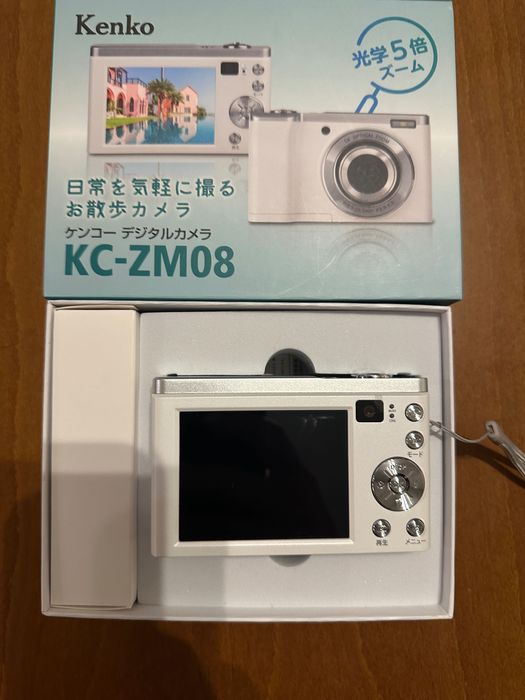 Дигитална камера, японска, чисто нова.