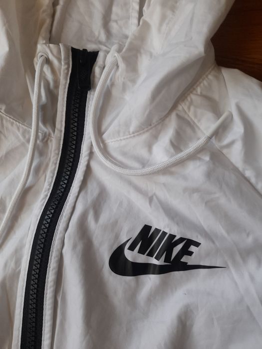 Nike дамско яке M размер.