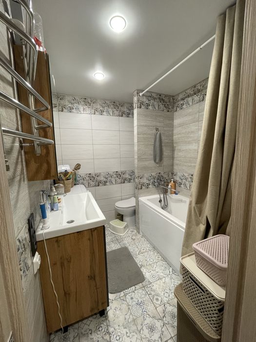 Продается 3х ком. квартира, р-н г-ма Жастар