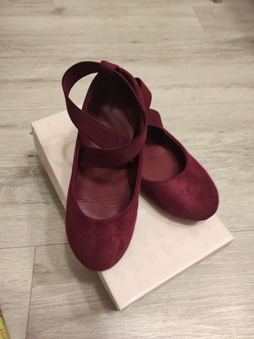 Pantofi balerini grena măr. 30