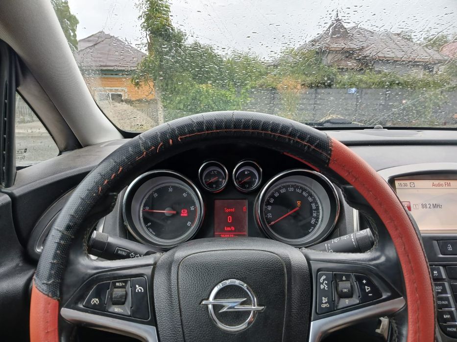 Opel astra j sport tourer